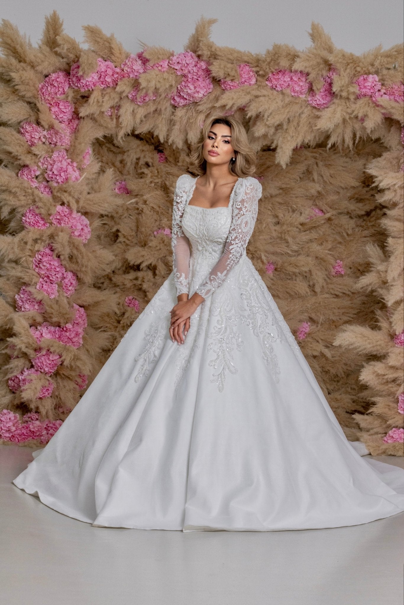 FLOWER EDGES - backdrop - pampas wall - pampas grass wall - pampas backdrop - bohemian wedding